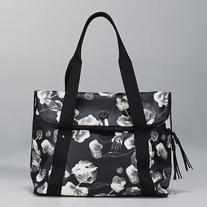 Lululemon Flowin’ With My Omies Tote
